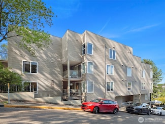3022 SW Bradford St Unit 308, Seattle, WA 98126