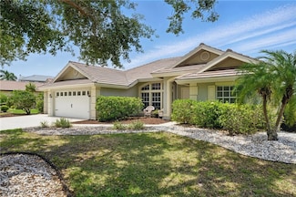 2246 Oxford Ridge Cir, Lehigh Acres, FL 33973