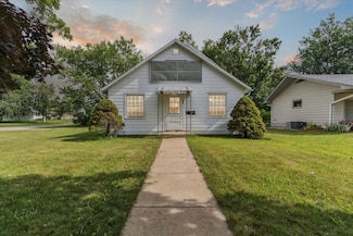 107 9th St, Brodhead, WI 53520
