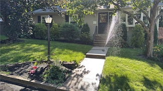 71 Steven Dr, West Warwick, RI 02893