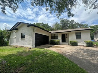 9465 Edgecreek Dr, Dallas, TX 75227