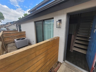 5110 Azalea Trace Dr Unit 2001, Houston, TX 77066