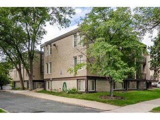 4030 4030 15th Ave S, Minneapolis, MN 55407