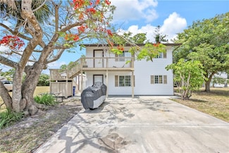 17209 Whitewater Ct, Fort Myers Beach, FL 33931