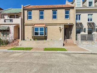 7608 Del Monte Dr, Houston, TX 77063