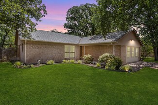 816 Lake Crest Pkwy, Azle, TX 76020