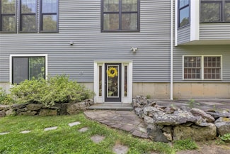 22 Lauro Ridge Ct Unit Lower Level, Mahopac, NY 10541