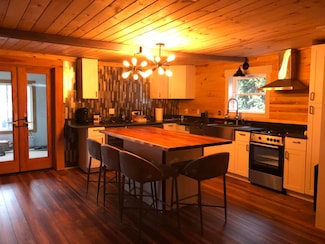 93 Roberts Shore Rd, Liberty, ME 04949