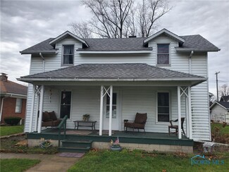 233 Chestnut St, Swanton, OH 43558