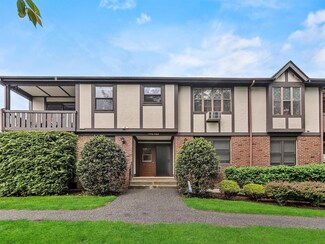 779 Sierra Vista Ln, Valley Cottage, NY 10989