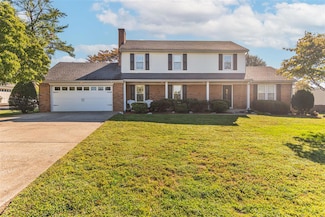 2736 Thompson Dr, Bowling Green, KY 42104