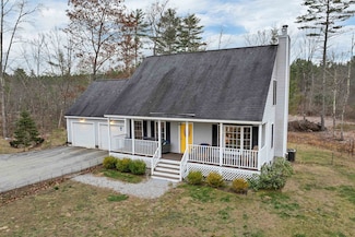 106 Meadow Rd, New Boston, NH 03070