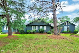 1732 Farmington Rd, Rocky Mount, NC 27801