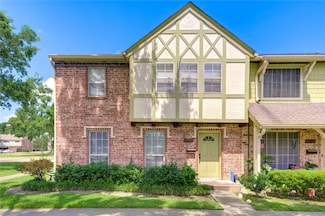 2246 Triway Ln, Houston, TX 77043