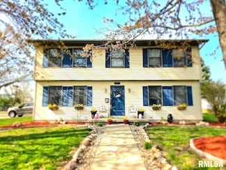 413 W Chestnut St Unit 1, Chatham, IL 62629