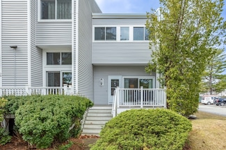 255 North Rd Unit 37, Chelmsford, MA 01824