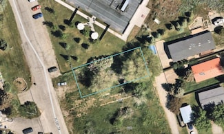608 N 6th St, Bellevue, ID 83313