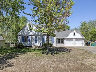 220 E 66th St, Richfield, MN 55423