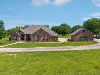 8213 9th St, Beggs, OK 74421