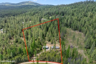 318 Meadowland Dr, Blanchard, ID 83804