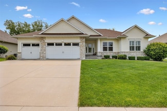 3355 Wild Rose Rd, Cedar Rapids, IA 52411