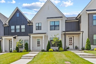 2721 Bramblewood Ln, Thompson's Station, TN 37179