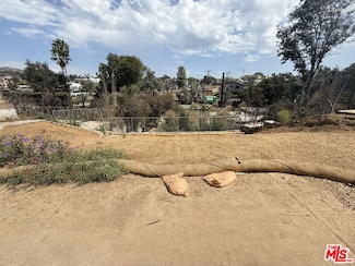 674 Palmera Ave, Pacific Palisades, CA 90272