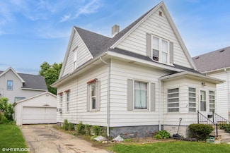 63 Grand Ave, Hartford, WI 53027