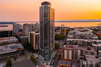 2510 6th Ave Unit 2710, Seattle, WA 98121