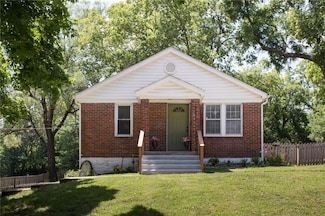 4820 Goodman St, Shawnee, KS 66203