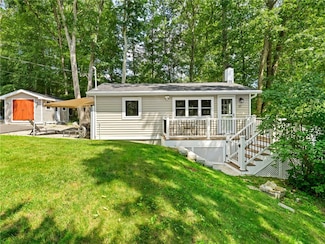 17 Reid Rd, Douglas, MA 01516