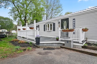 18 Maple St Unit 22, Pepperell, MA 01463