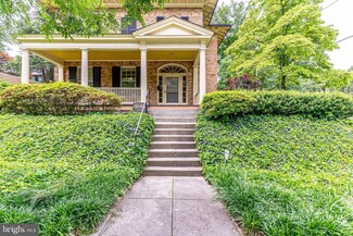 5306 38th St NW, Washington, DC 20015