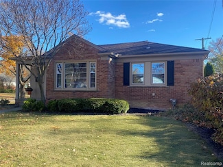 2070 Sheffield Rd, Birmingham, MI 48009