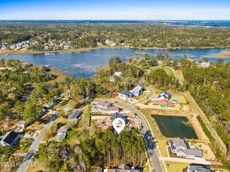 412 E Blackbeard Rd, Wilmington, NC 28409