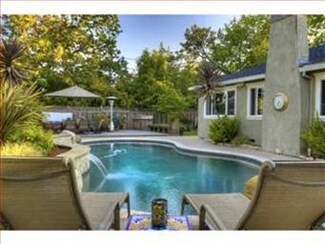 138 Eaton Villa Place, Redwood City, CA 94062