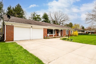 1011 Sassafras Ln, Niles, MI 49120