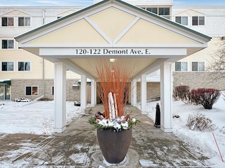 122 Demont Ave E Unit 358, Little Canada, MN 55117