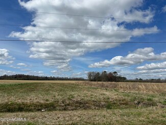 2848 Askew Rd, Farmville, NC 27828