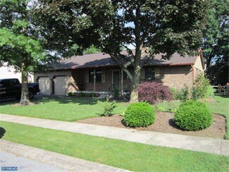 1513 Colony Dr, Reading, PA 19610
