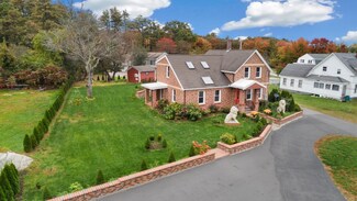 221 S Main St, Seabrook, NH 03874