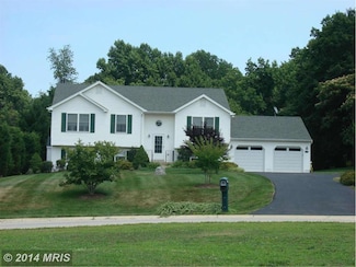 975 Cat Bird Ln, Owings, MD 20736
