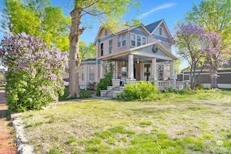 428 Fremont St, Manhattan, KS 66502