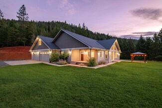 112 Carmel Rd, Rogue River, OR 97537