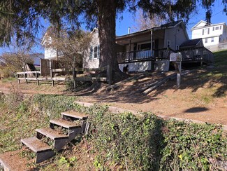 380 Greenbrier Ave, Ronceverte, WV 24970