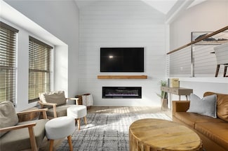 22612 N Prestige Dr, Holt, MO 64048