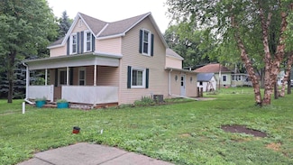 402 W 8th St, Neligh, NE 68756