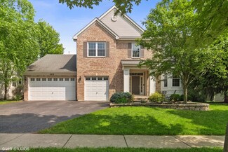 408 Wentworth Cir, Cary, IL 60013