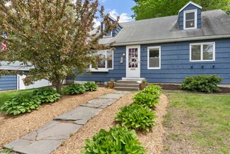 120 Park St, Easthampton, MA 01027