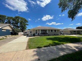 903 15th St SW, Austin, MN 55912